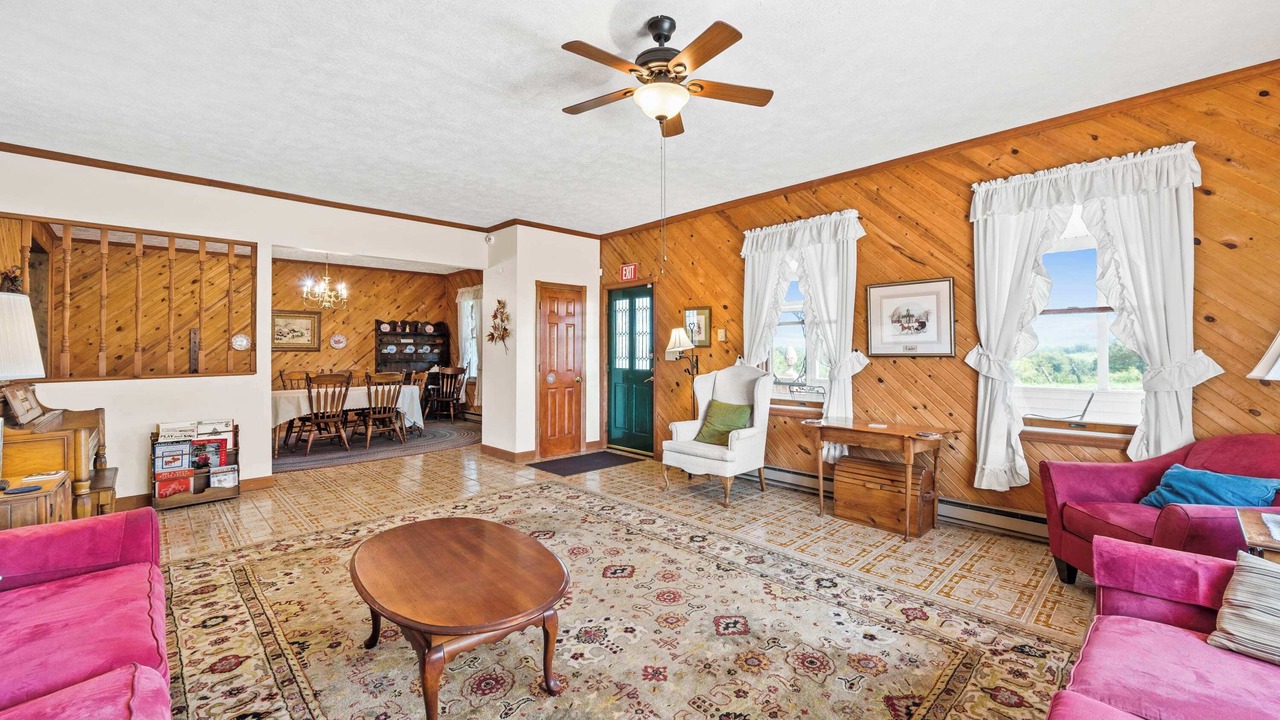Photo of Bedroom in Jonesville