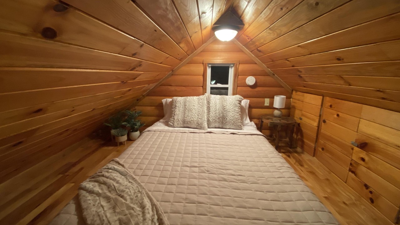 Photo of Bedroom in Campton