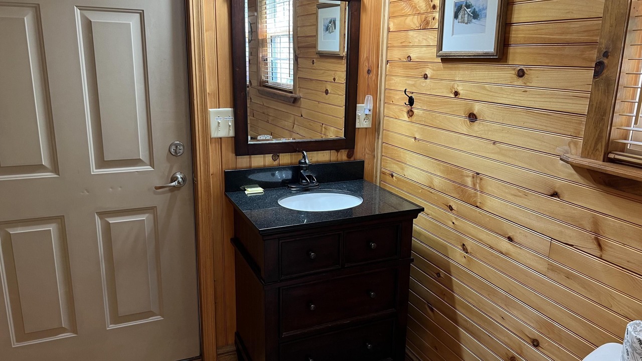 Photo of Bathroom in Campton