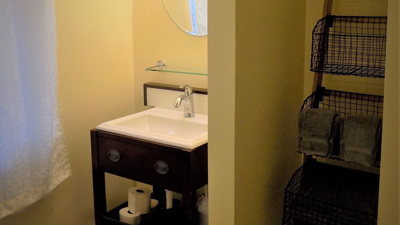 Photo of Bathroom in Maysville