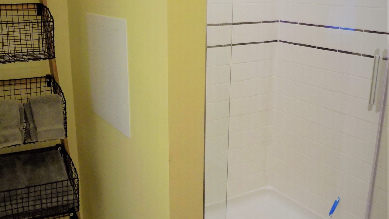 Photo of Bathroom in Maysville