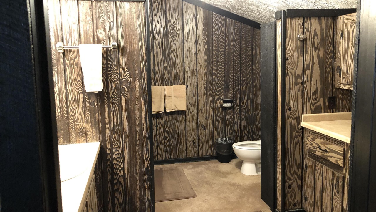Photo of Bathroom in Campton