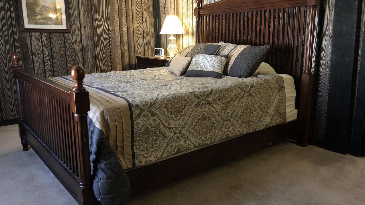 Photo of Bedroom in Campton
