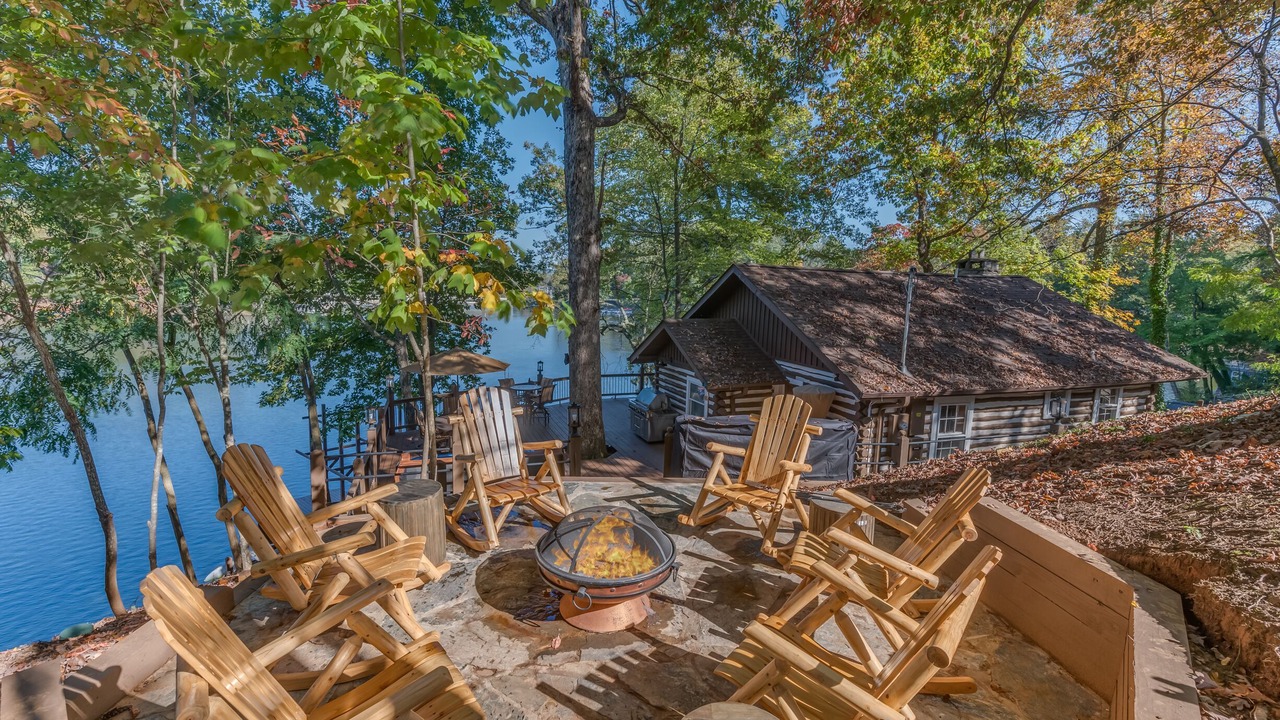 Photo of Outdoor in Lake Lure