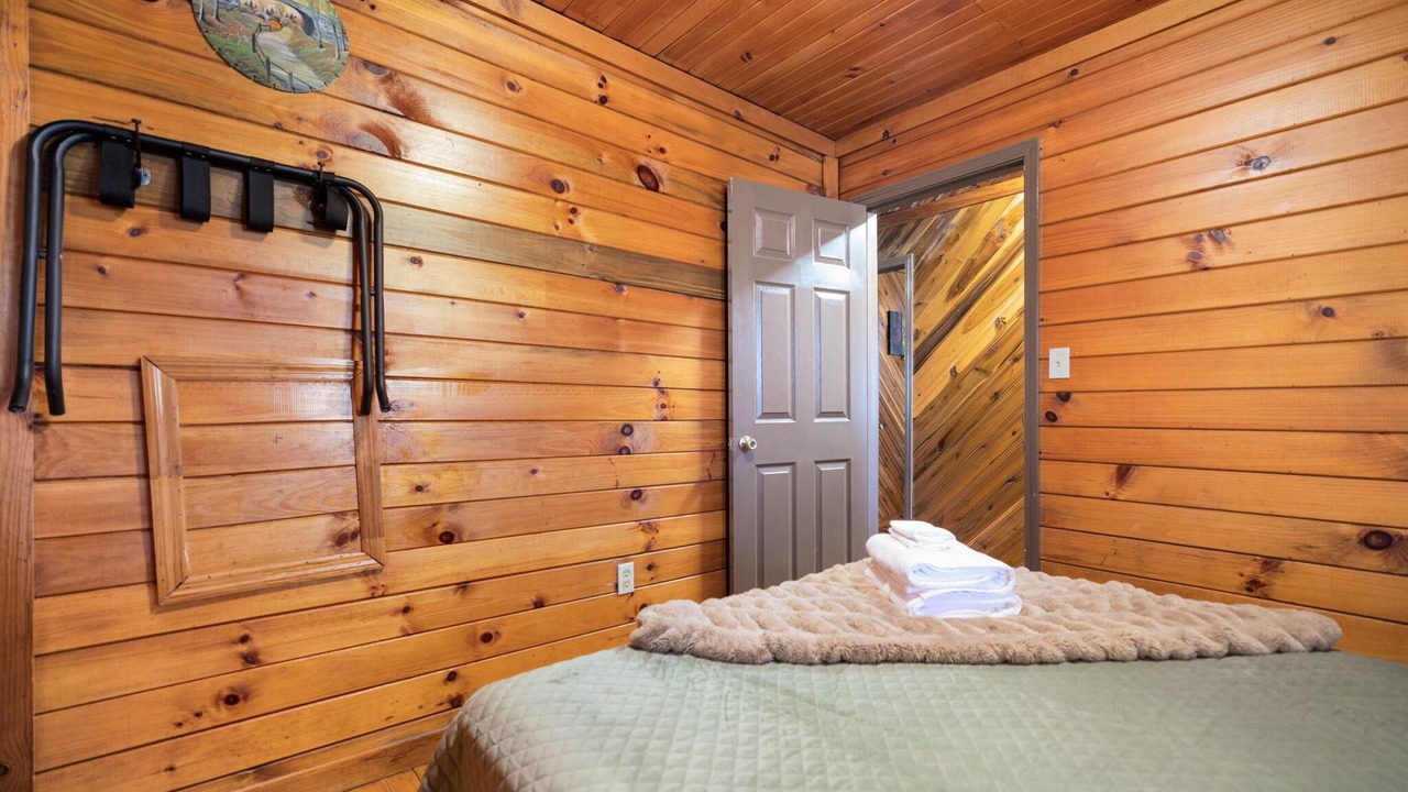 Photo of Bedroom in Rogers