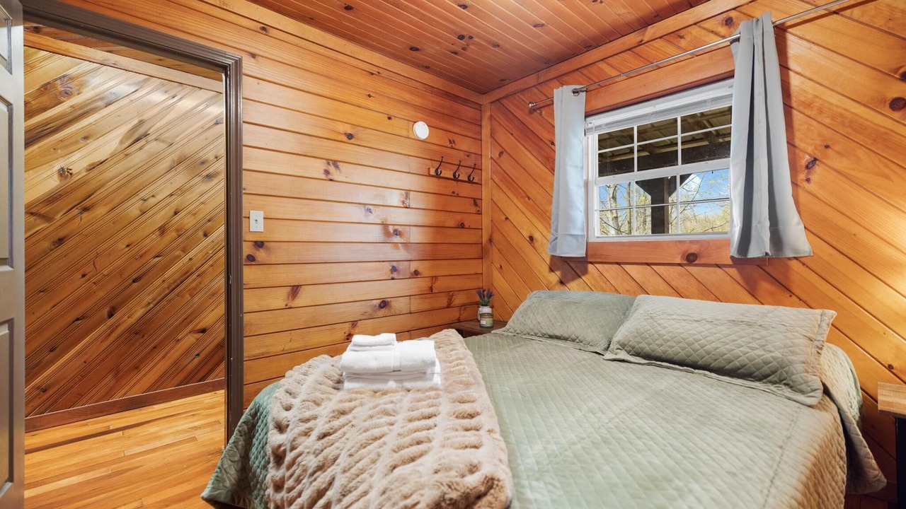 Photo of Bedroom in Rogers