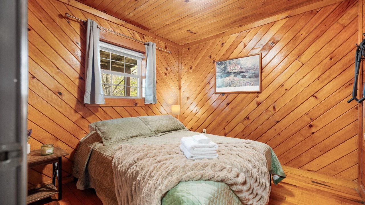 Photo of Bedroom in Rogers