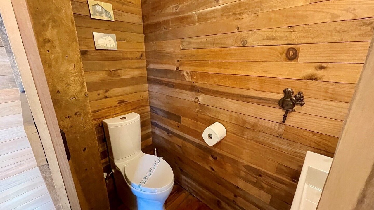 Photo of Bathroom in Lansing