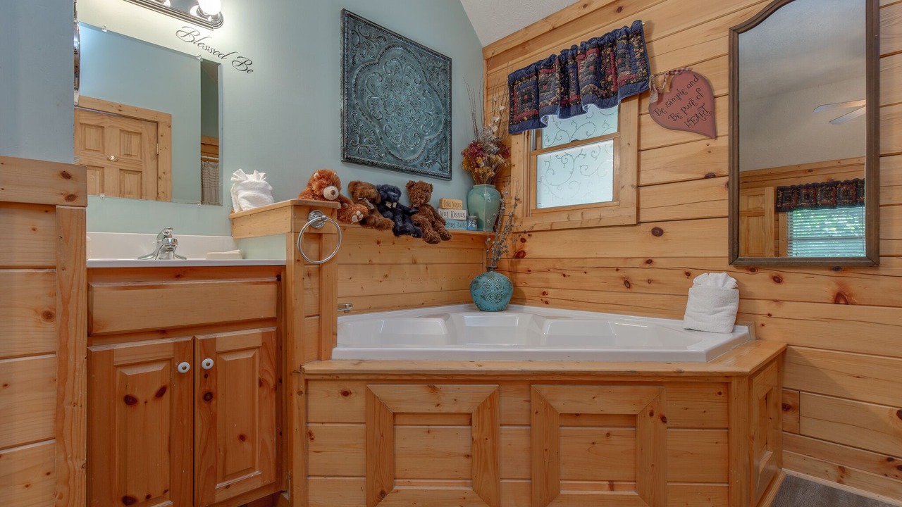 Photo of Bathroom in Black Bear Falls