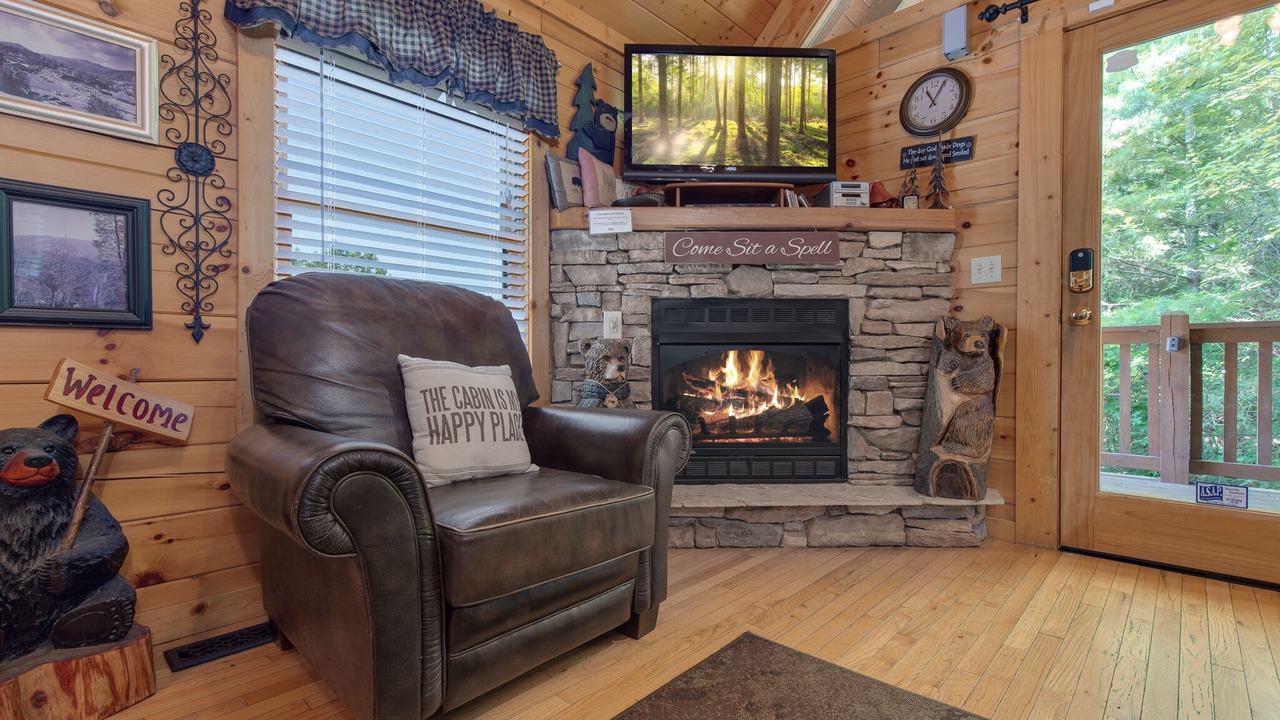 Photo of Livingroom in Black Bear Falls