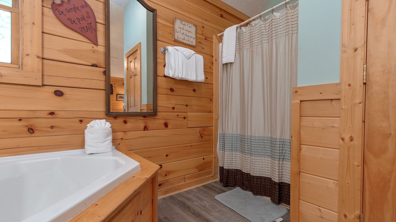 Photo of Bathroom in Black Bear Falls