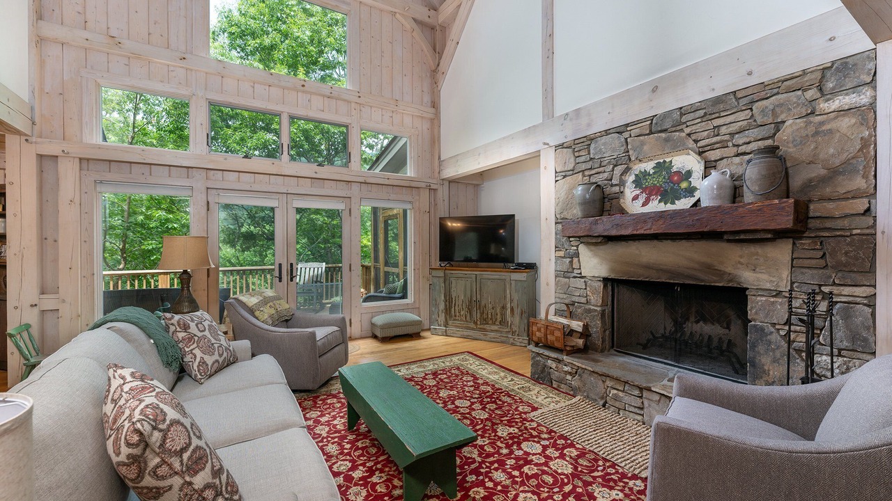 Photo of Livingroom in Black Mountain