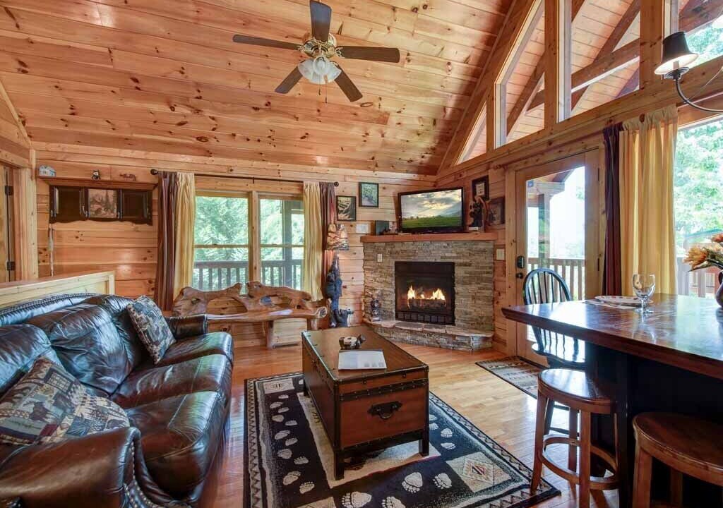 Photo of Livingroom in Black Bear Falls