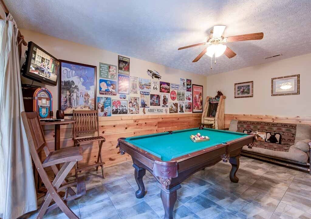 Photo of Bedroom in Black Bear Falls