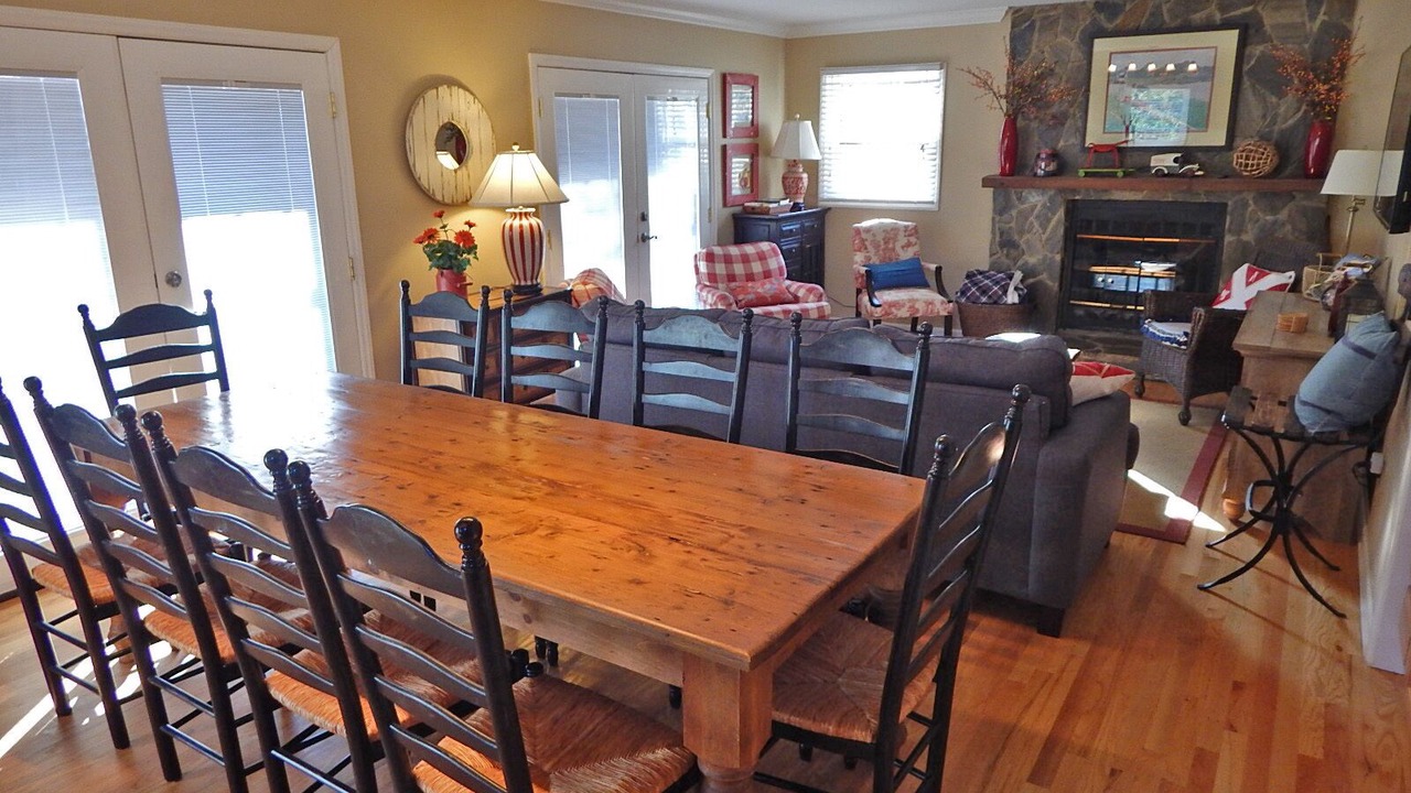 Photo of Livingroom in Garner Cove