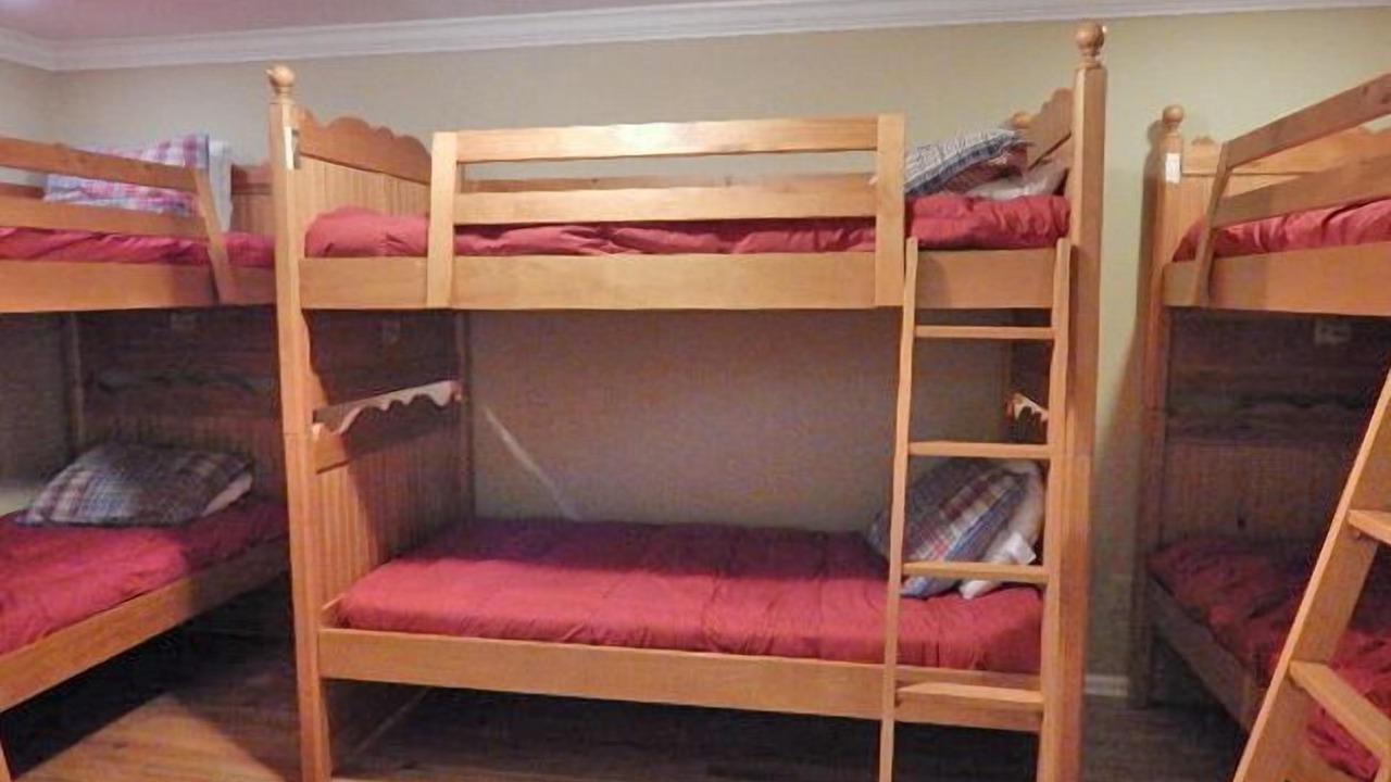 Photo of Bedroom in Garner Cove
