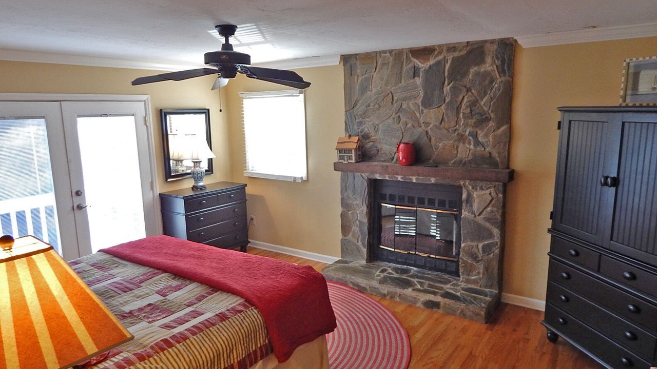 Photo of Patio Balcony in Garner Cove
