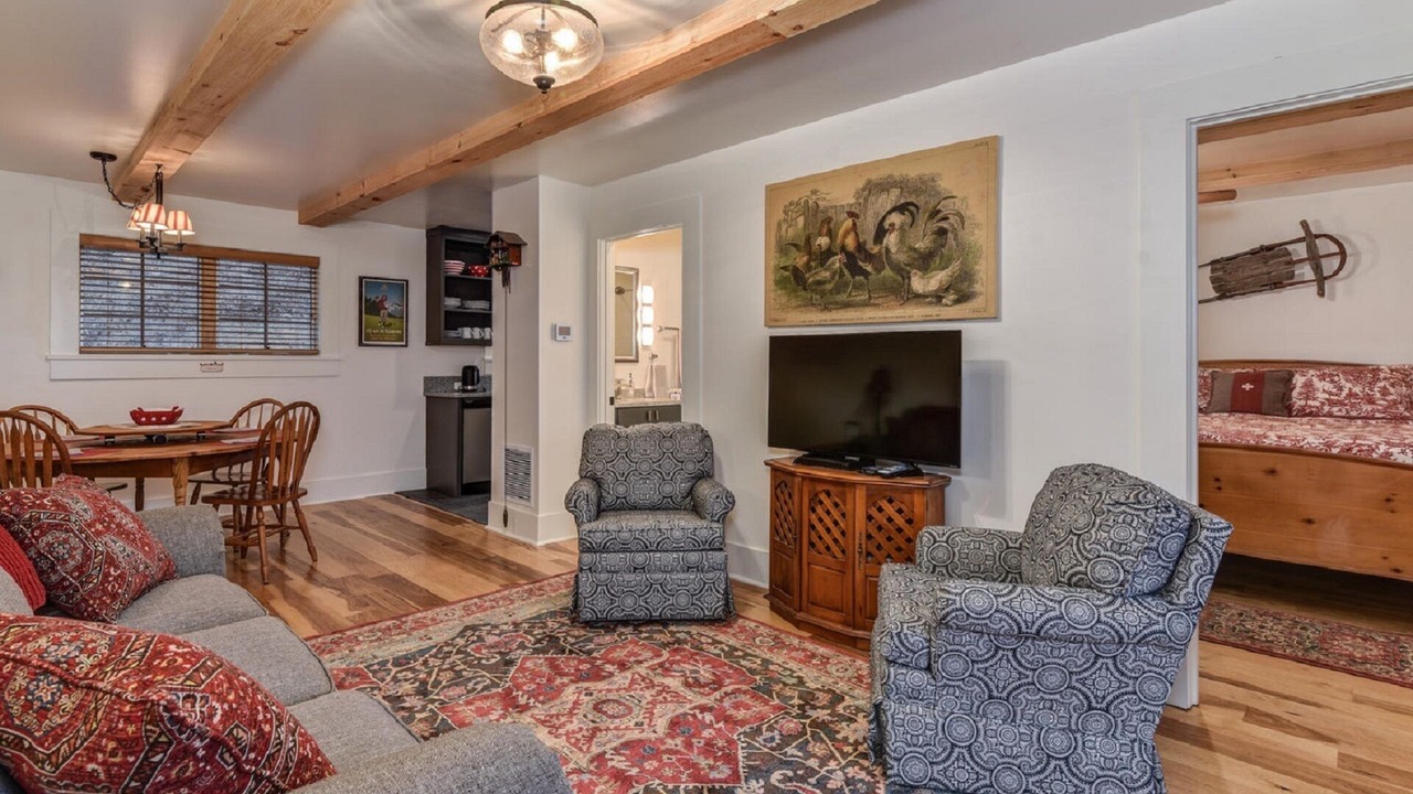 Photo of Bedroom in Black Mountain