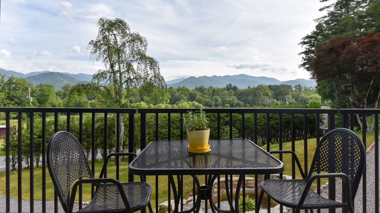 Photo of Outdoor in Black Mountain
