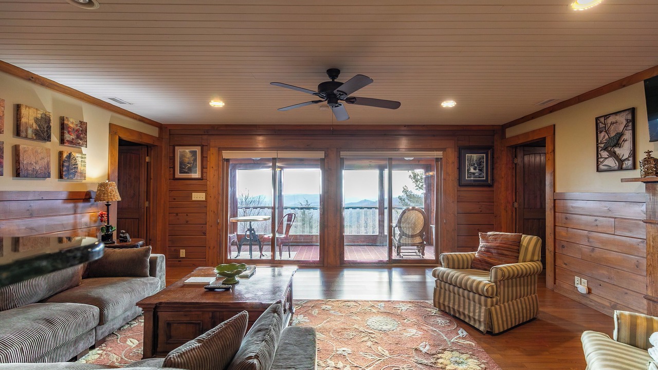 Photo of Livingroom in Apple Ridge