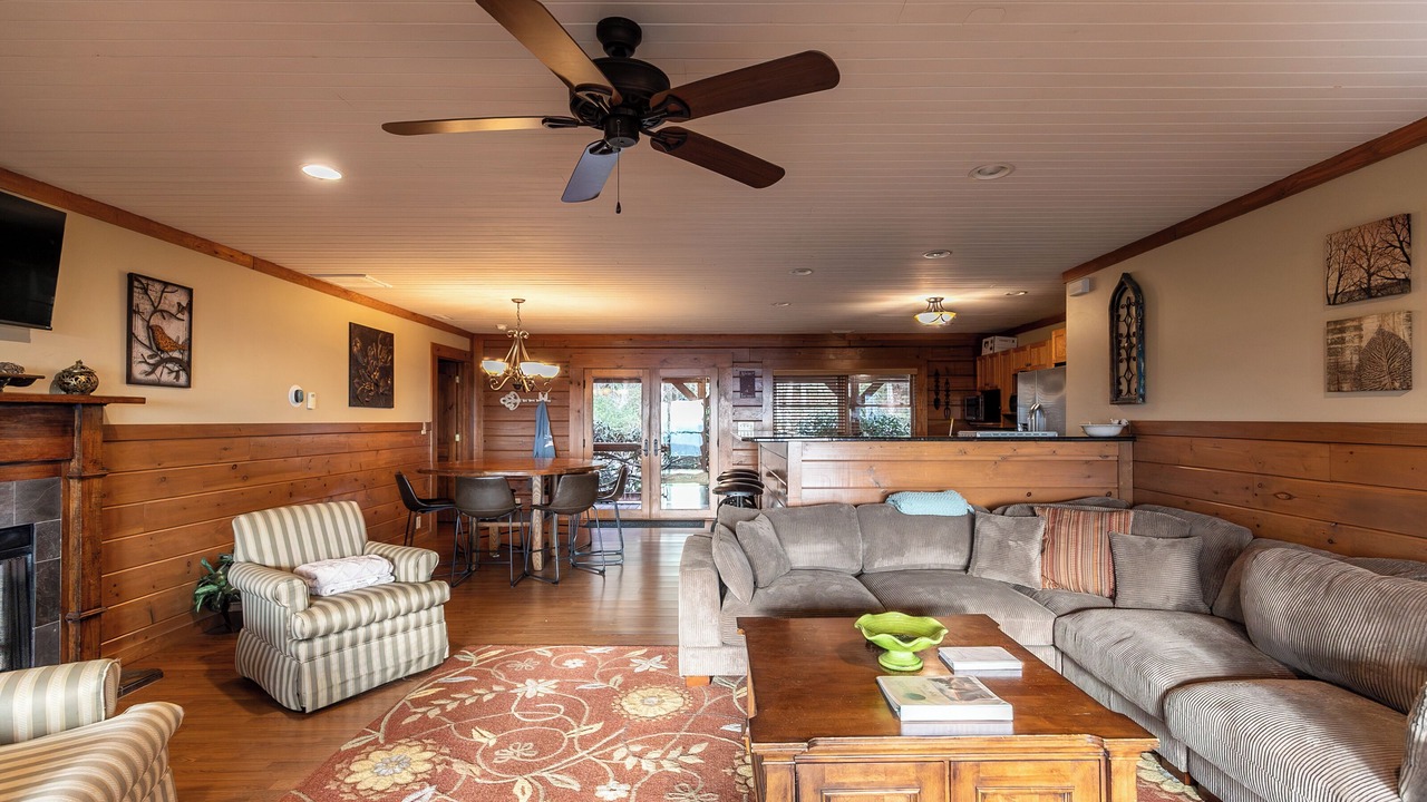 Photo of Livingroom in Apple Ridge