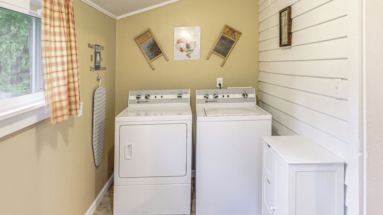 Photo of Bedroom in Primrose