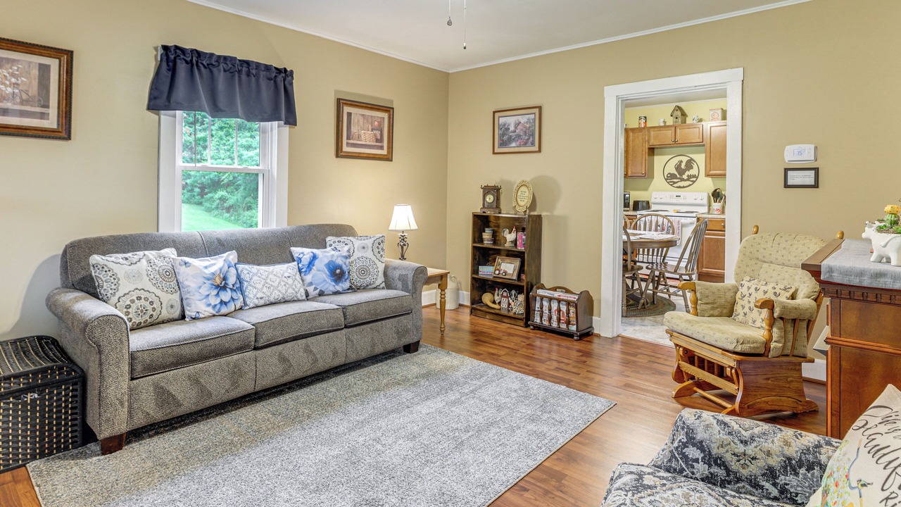 Photo of Livingroom in Primrose