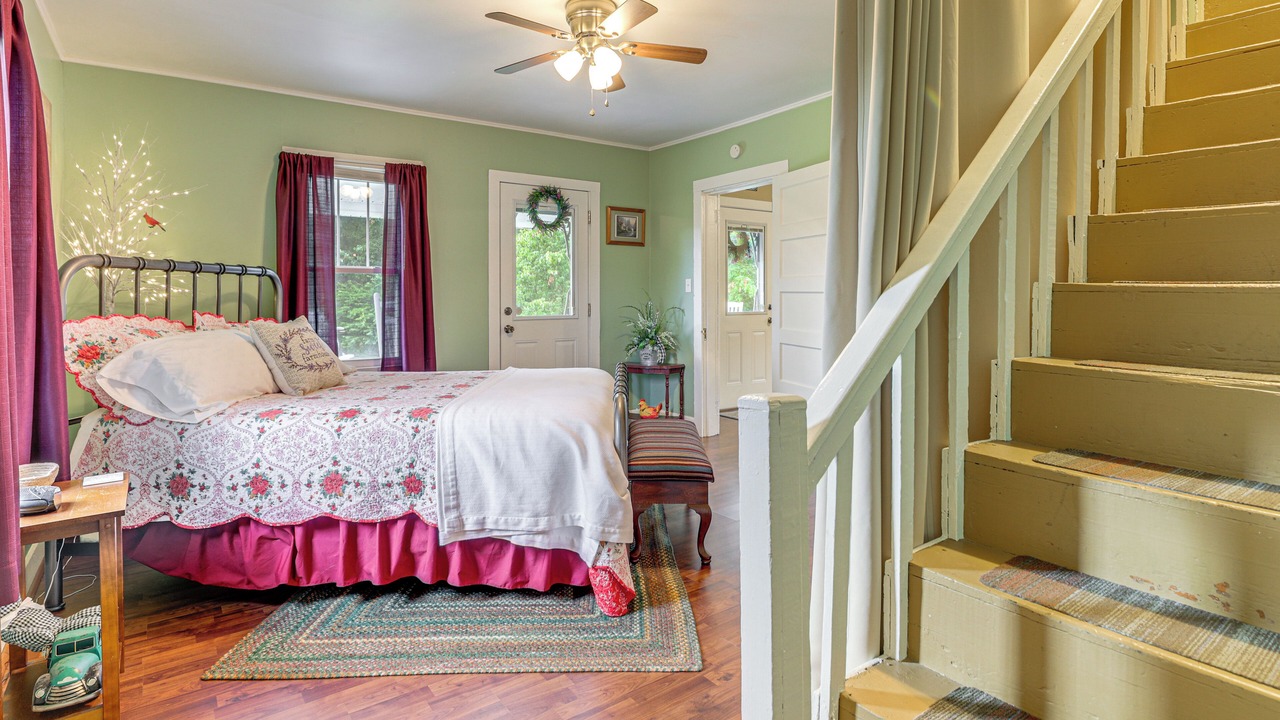 Photo of Bedroom in Primrose