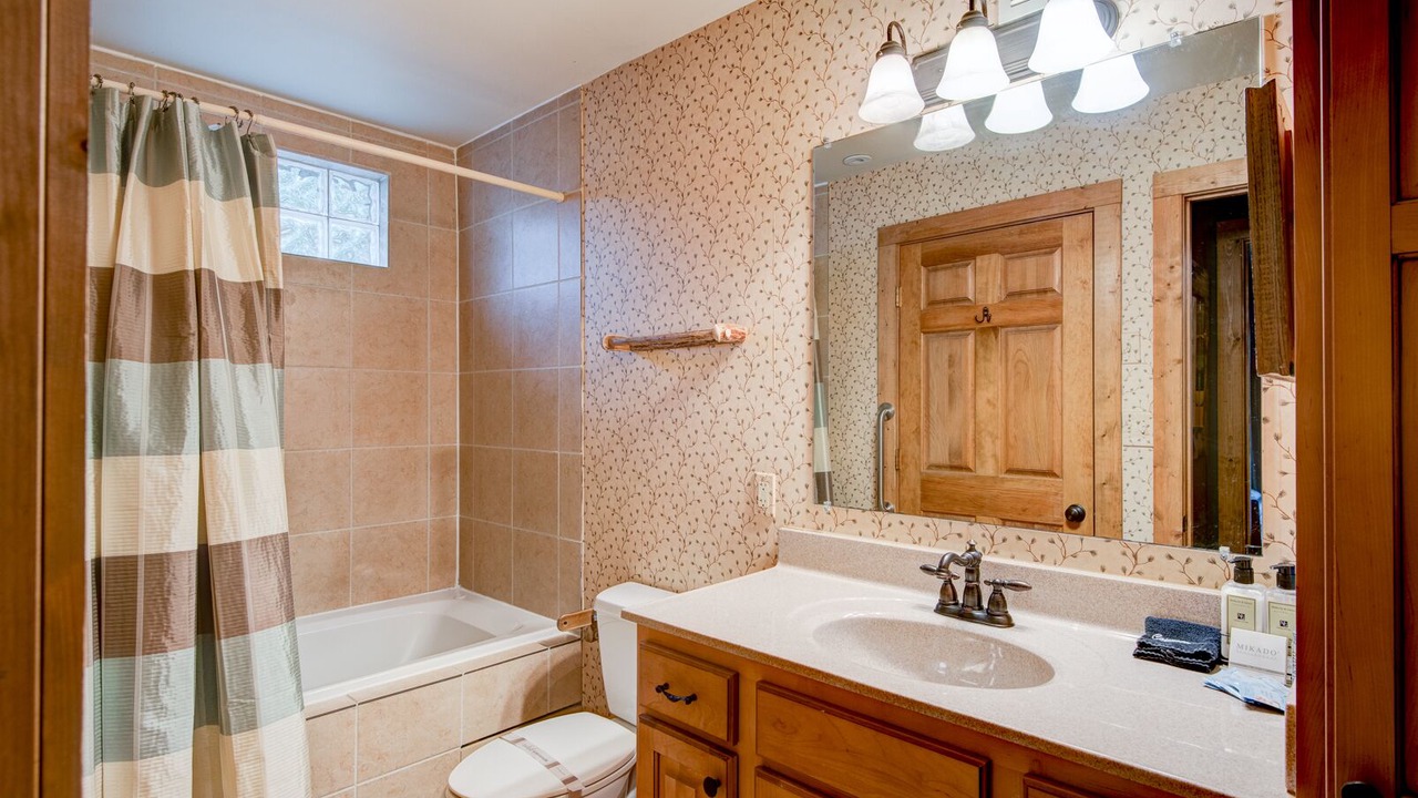 Photo of Bathroom in Boone