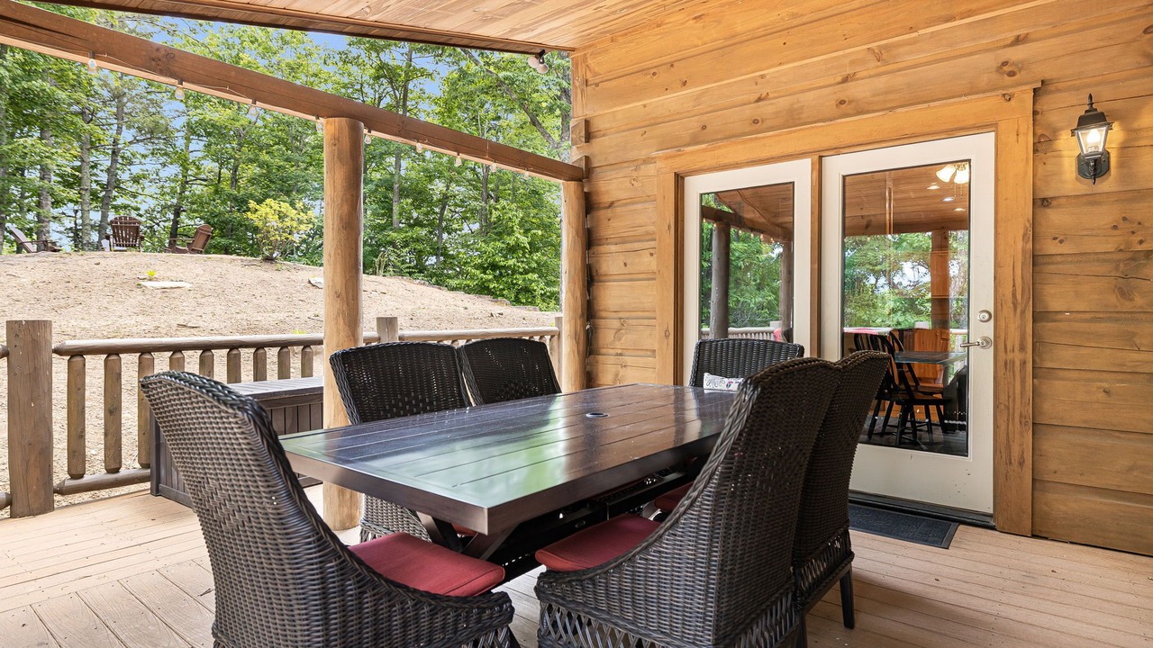 Photo of Outdoor in Black Mountain