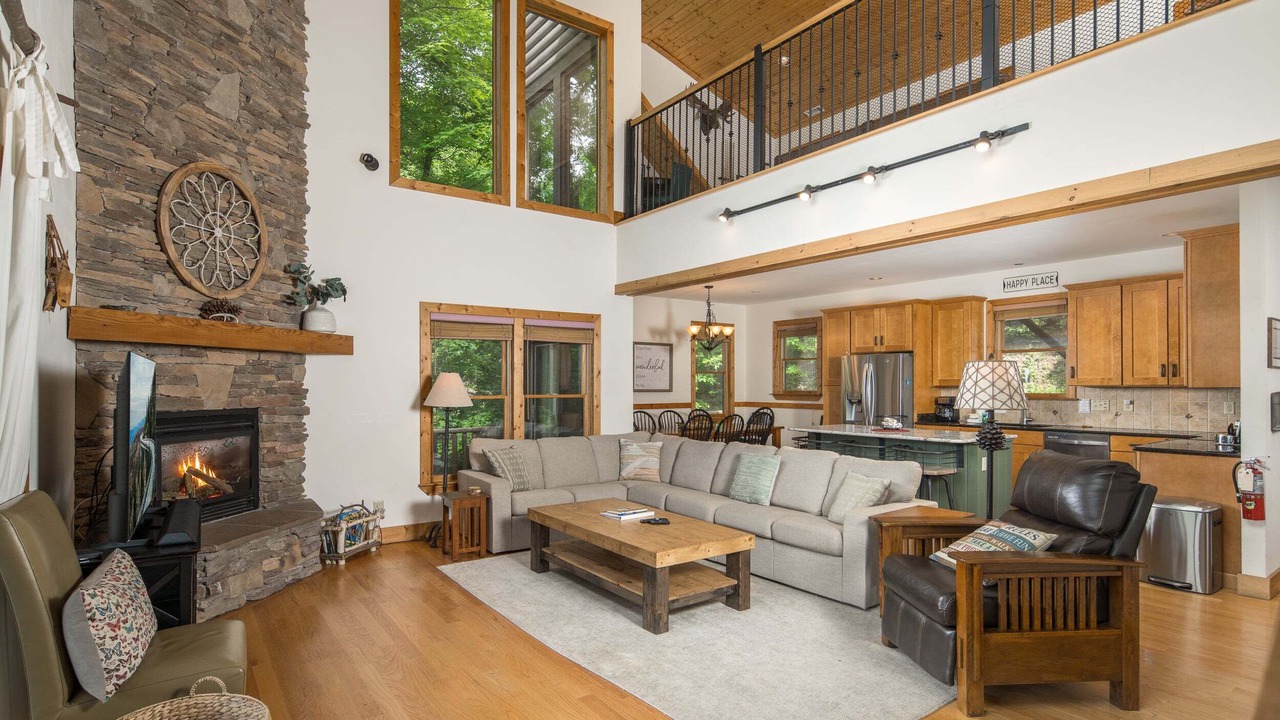 Photo of Livingroom in Seven Devils