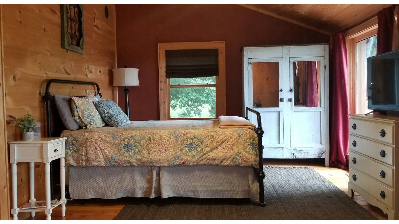 Photo of Bedroom in Crumpler