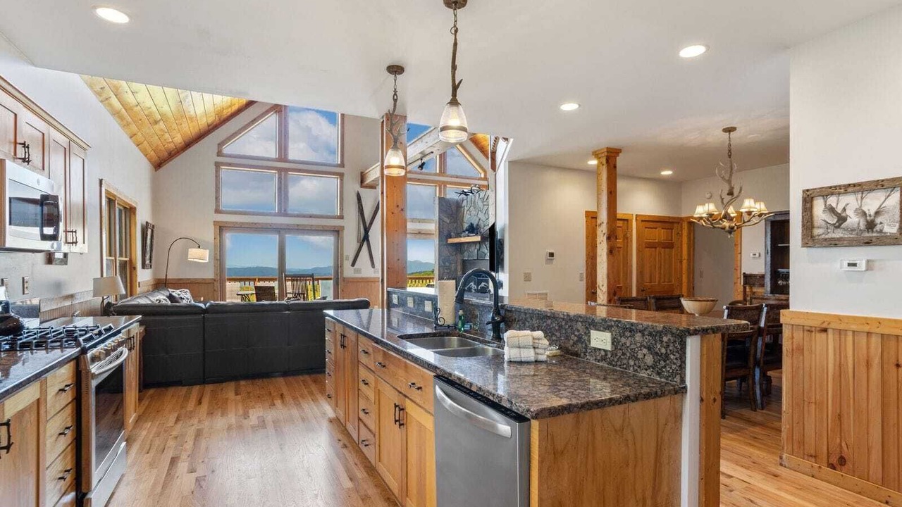 Photo of Kitchen in Beech Mountain