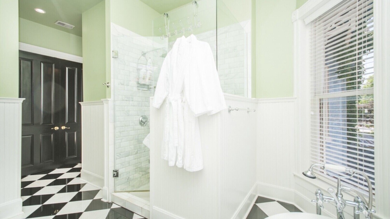 Photo of Bathroom in North Upper Street