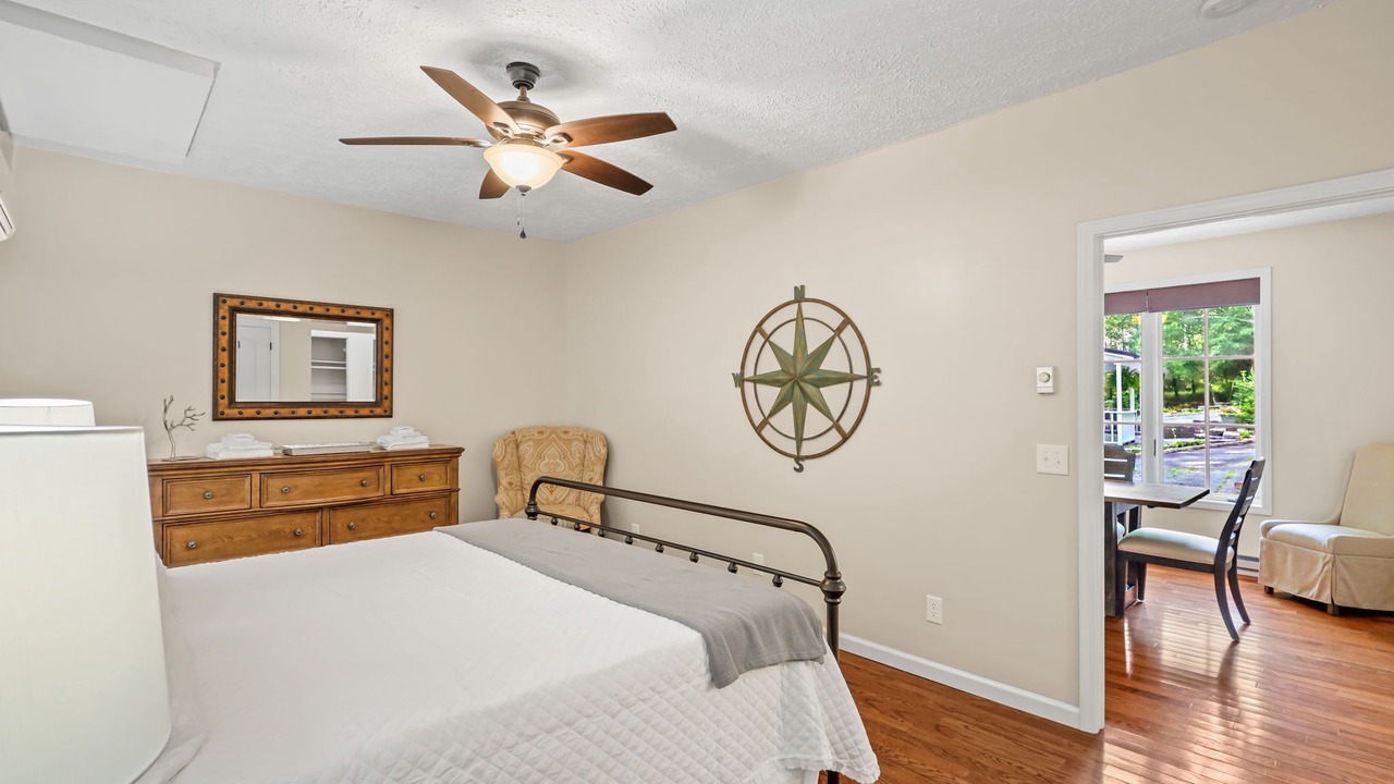 Photo of Bedroom in Blowing Rock