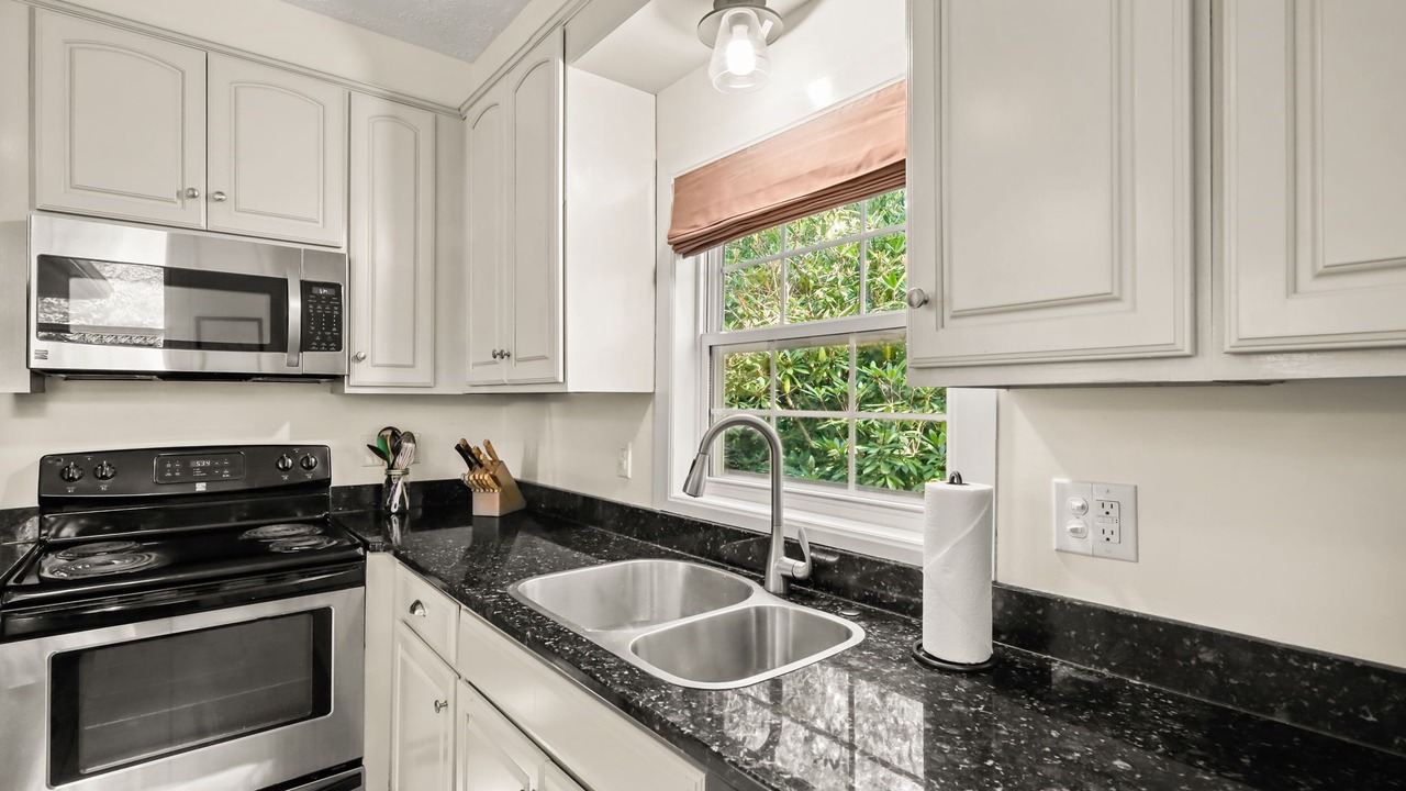 Photo of Kitchen in Blowing Rock
