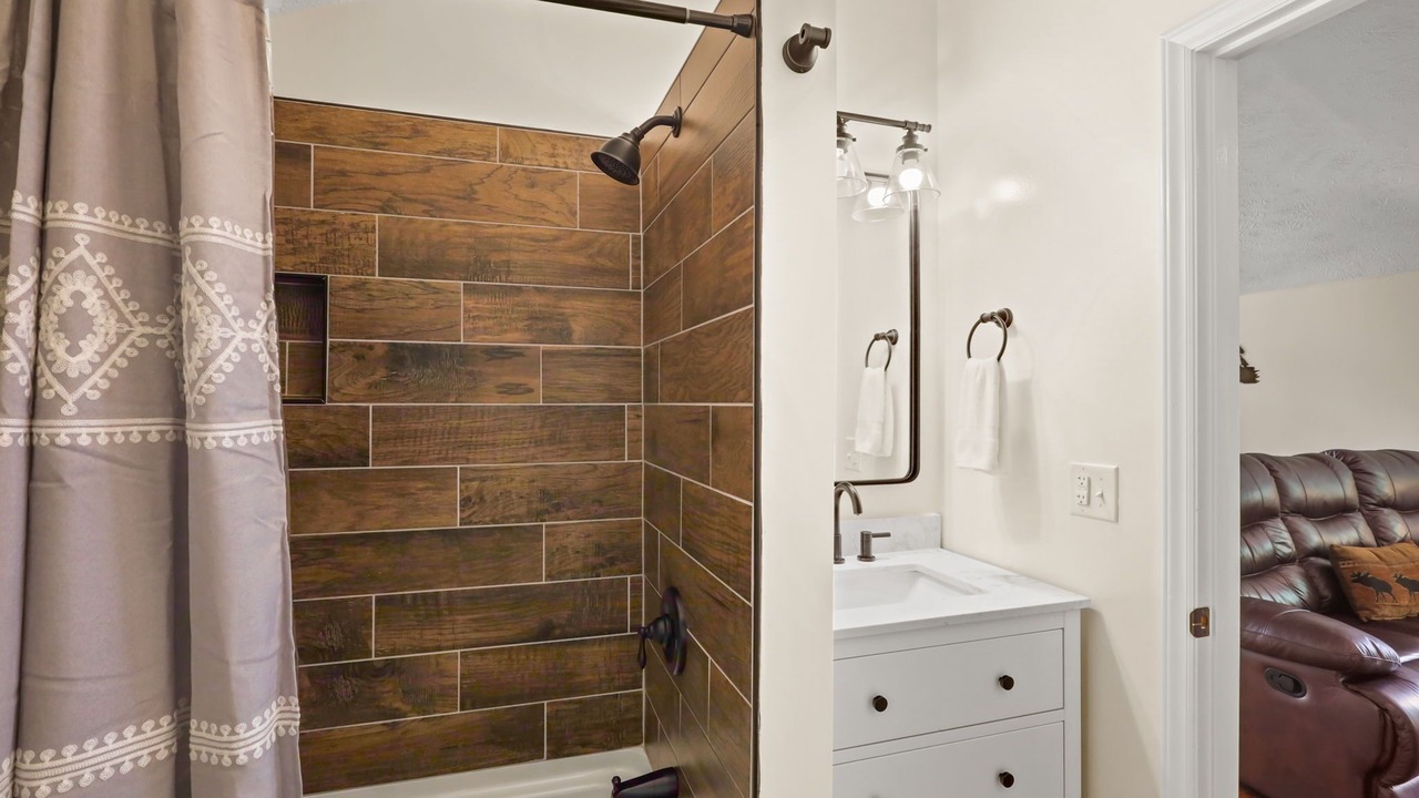 Photo of Bathroom in Blowing Rock