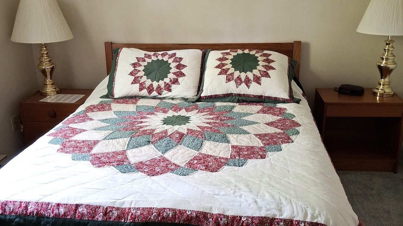 Photo of Bedroom in Oakland