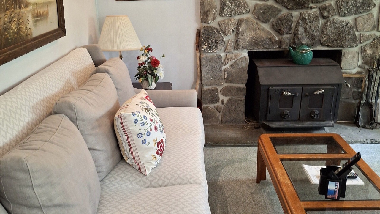 Photo of Livingroom in Oakland