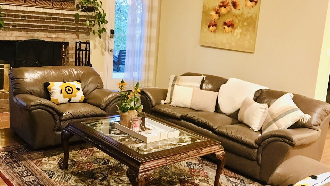 Photo of Livingroom in Johnson City