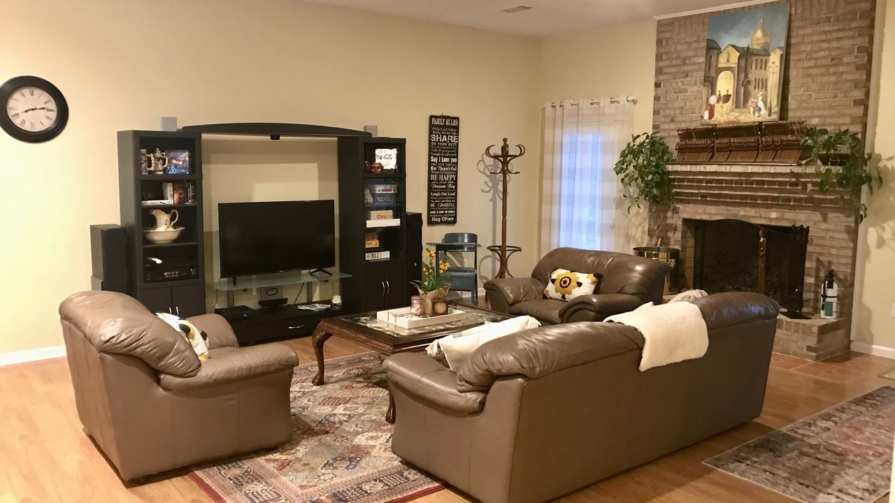 Photo of Livingroom in Johnson City