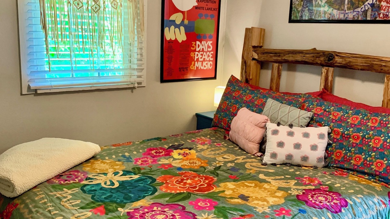 Photo of Bedroom in Bakersville