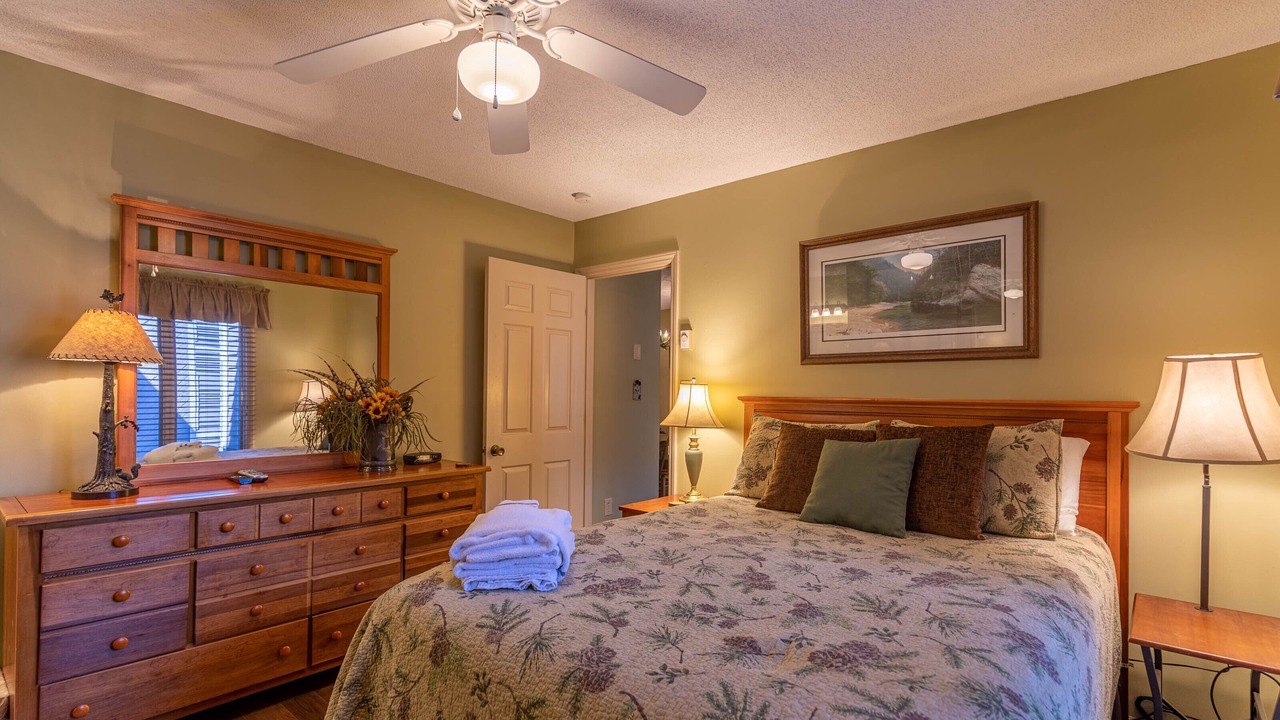 Photo of Bedroom in Blowing Rock