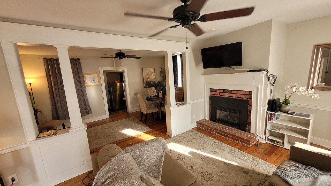 Photo of Livingroom in Sharpsburg