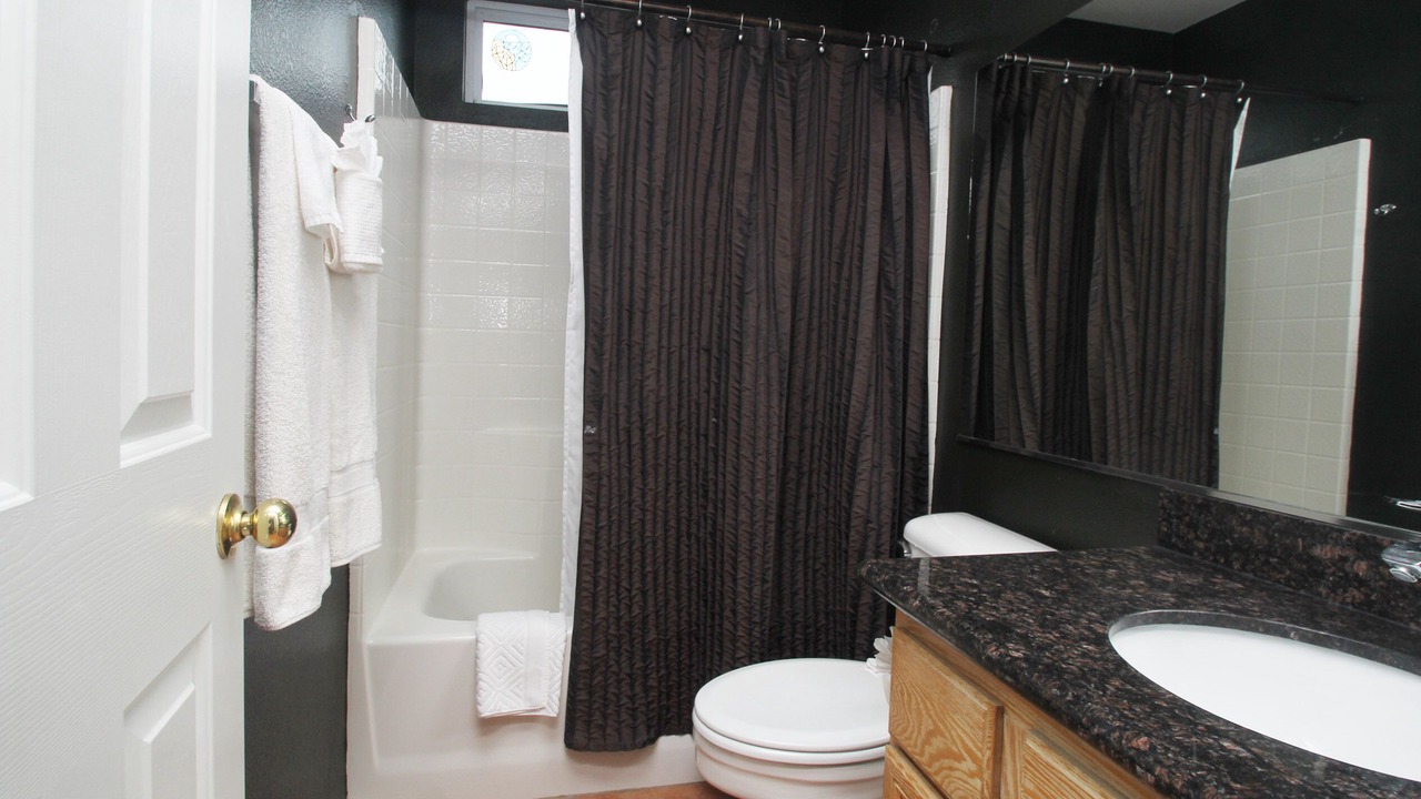 Photo of Bathroom in Silverado Ranch