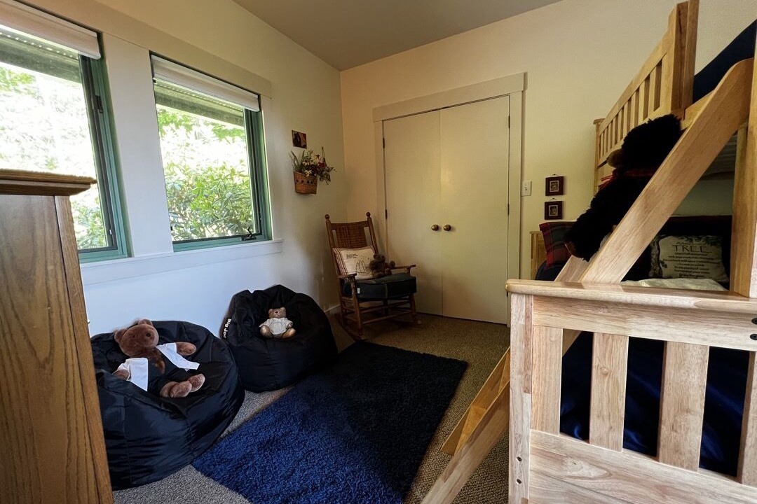 Photo of Bedroom in Seven Devils