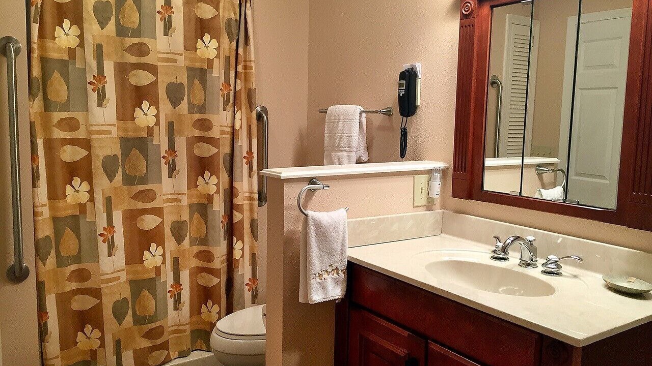 Photo of Bathroom in Maggie Valley