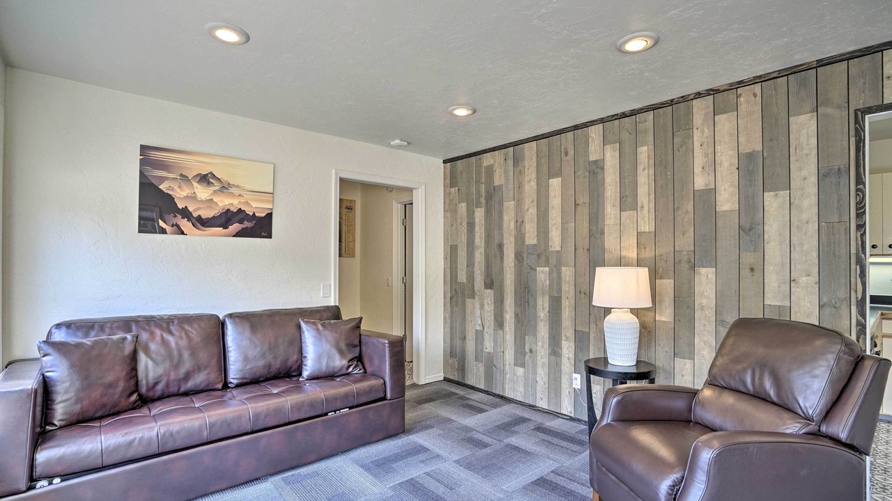 Photo of Bedroom in Alyeska