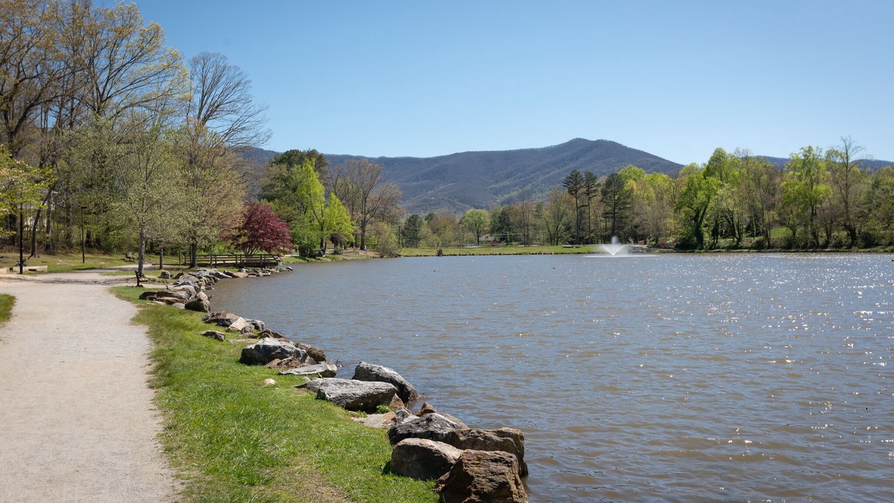 Photo of Outdoor in Black Mountain