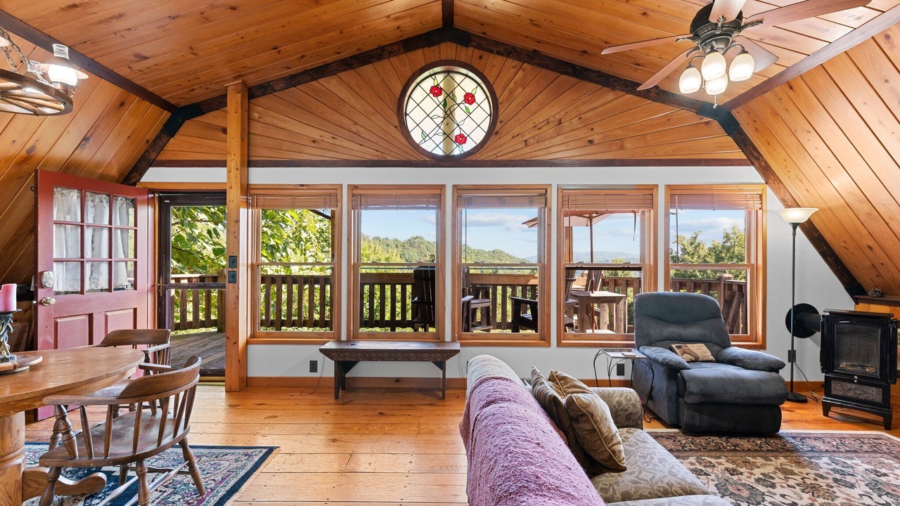 Photo of Livingroom in Ferguson